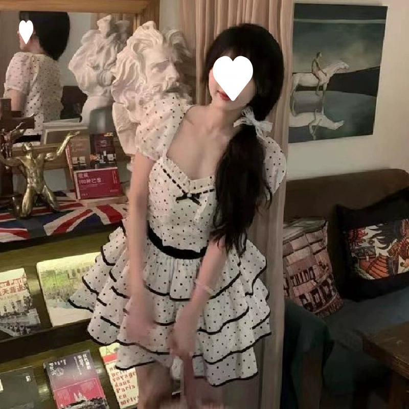 Summer dress, square neckline
