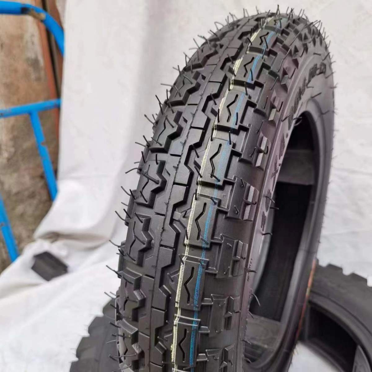 Tricycle tire inner and outer tube 300/3.75/4.00/5.00-12 thick wear-resistant anti-skid explosion-proof steel wire 8 layers
