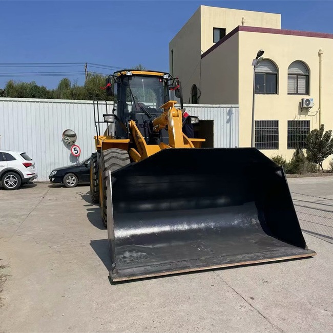 Exportación de comercio exterior de Arabia Saudita de segunda mano de sauce 856H 835 862 cargador de alta calidad y alto rendimiento