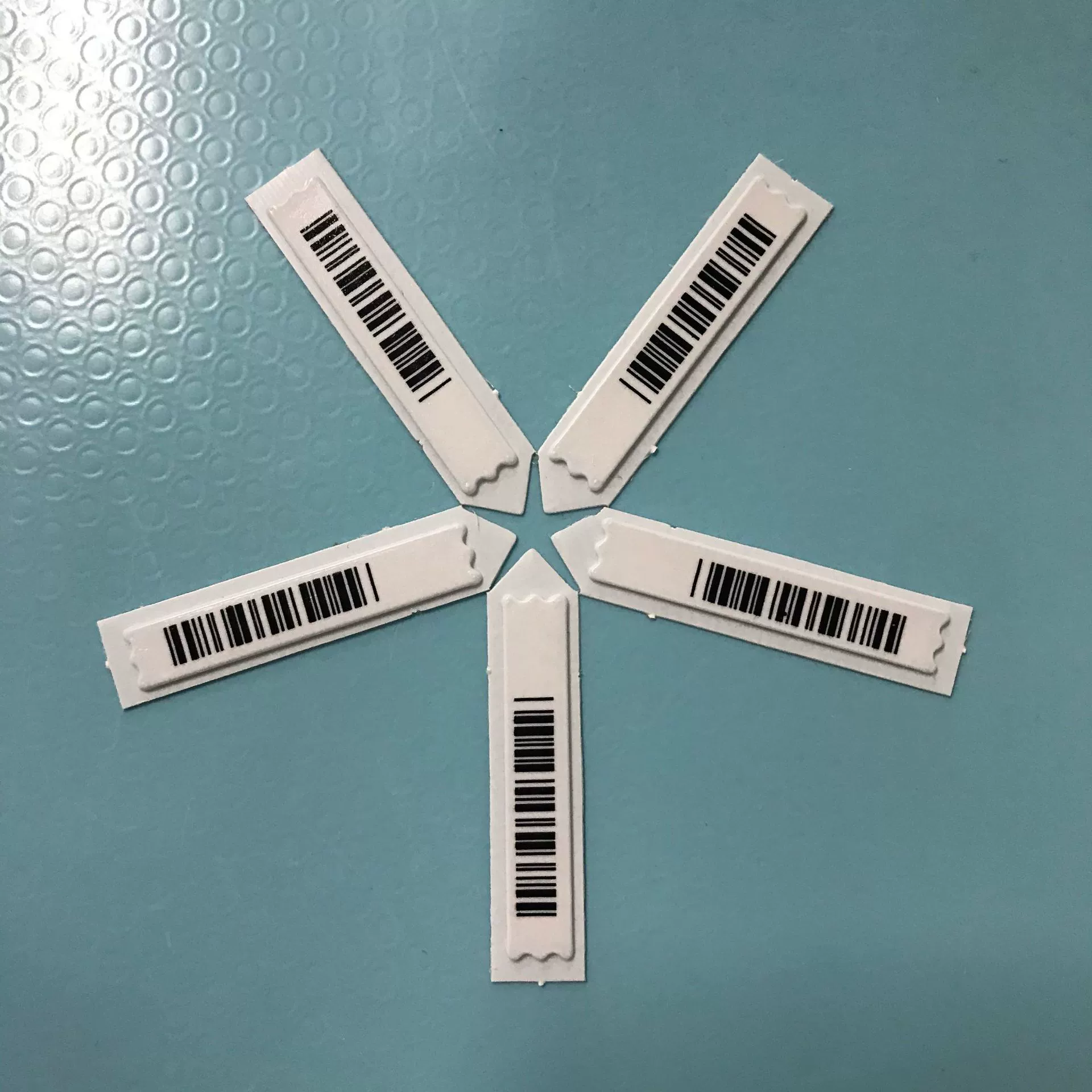 Оптовая Продажа с фабрики вставка типа стрелки Противоугонная этикетка коробка упаковка акустические магнитные противоугонные наклейки в штучной упаковке товары Противоугонная магнитная полоса