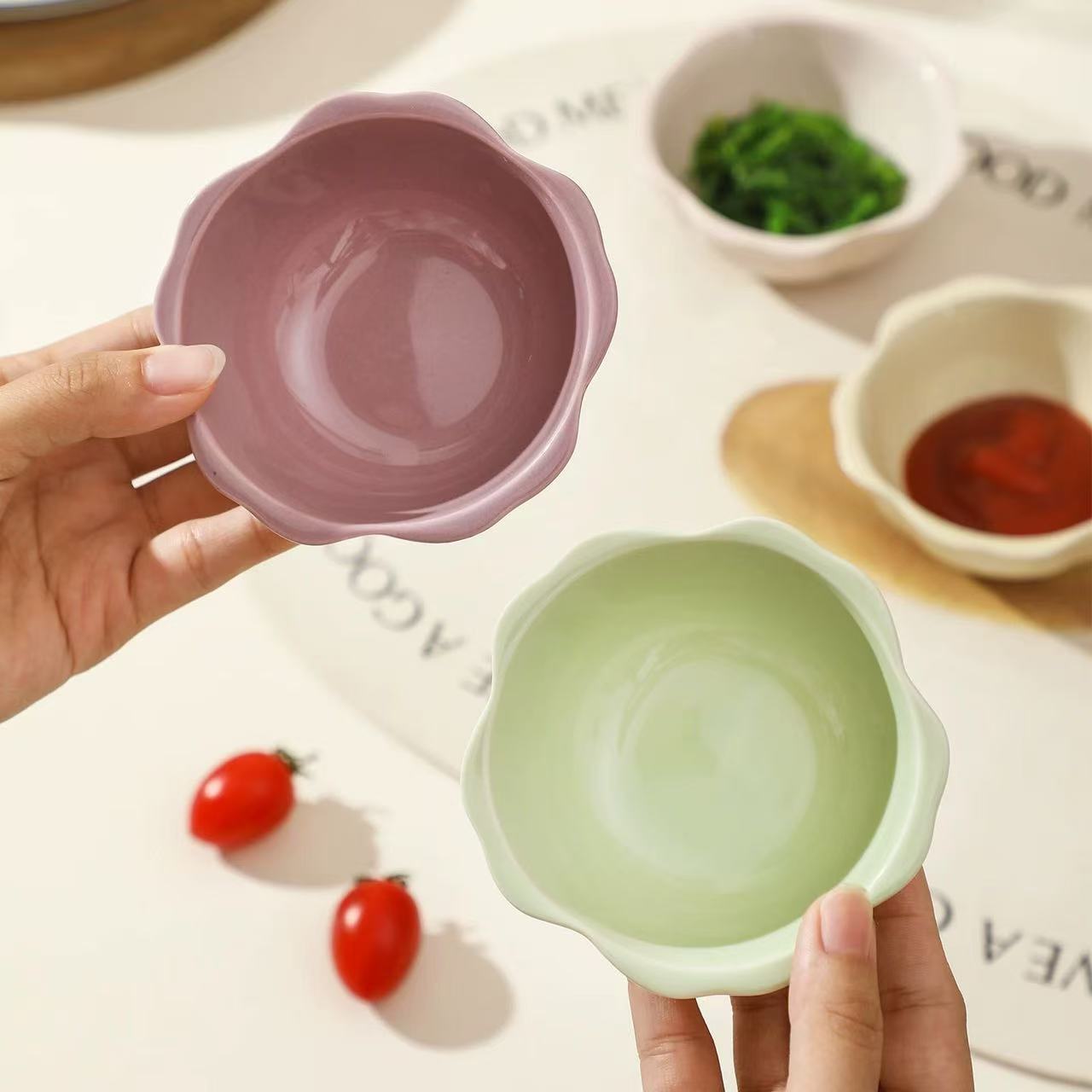 Platillo Cerámico con Borde Ondulado de Porcelana, Apto para Microondas image 4