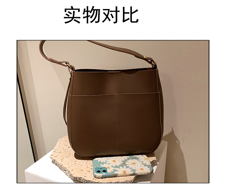 Big Bag Women's Large Capacity Bag 2021 New Fashion Broadband Shoulder Messenger Bag Versatile Autumn And Winter Textured Bucket Bag display picture 14