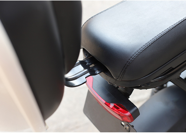 Universal Electric Vehicle Trunk Suitable for Yadea, Niu, and Aima Small Electric Scooters Rear Storage Trunk