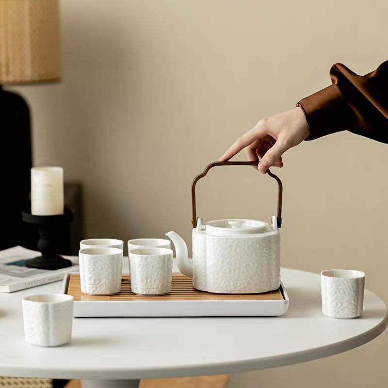 中式仿古浮雕祥云茶壶功夫茶具家用陶瓷泡茶壶复古提梁壶泡茶器单|undefined