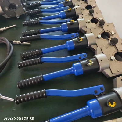 Auto air conditioning pipe Car jack