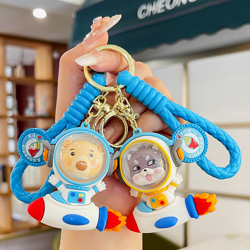 Cartoon cute spaceman rocket small animal keychain astronaut cat key chain bag pendant car ornaments