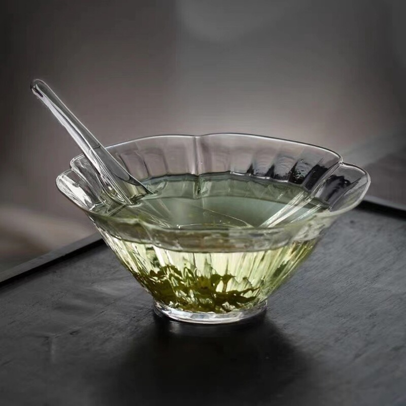 Japanese-Style Matcha Bowl, High Borosilicate Glass with Spout, Cold Brew Bowl, Hammered Texture Tea Bowl