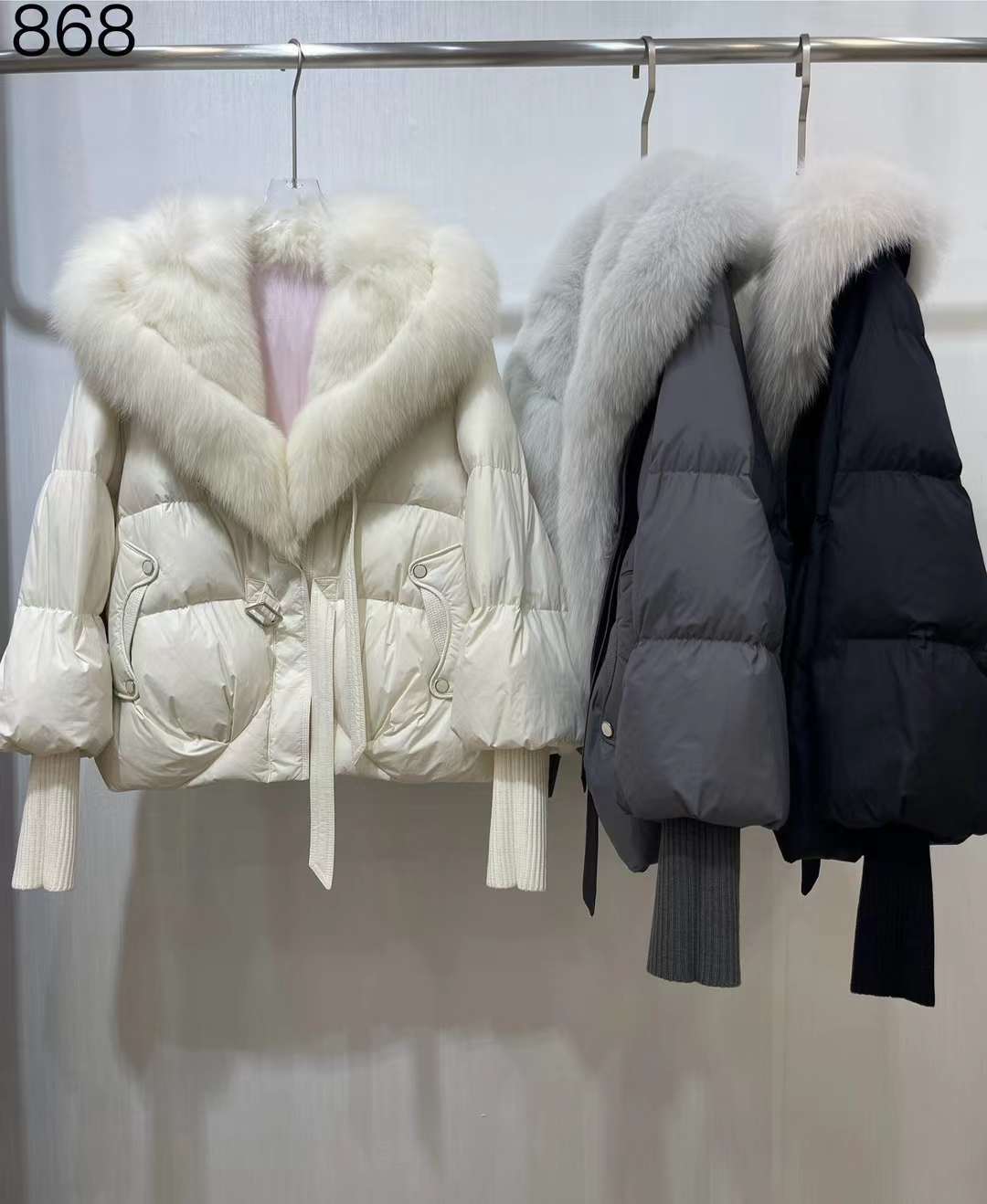 New White Down Jacket Women's Short Fox Fur Coats Parka Warm