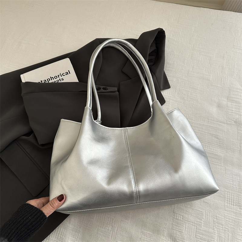 2024 nuevo bolso popular este año japonés y coreano estilo de empalme de moda de gran capacidad de viaje diario mochila