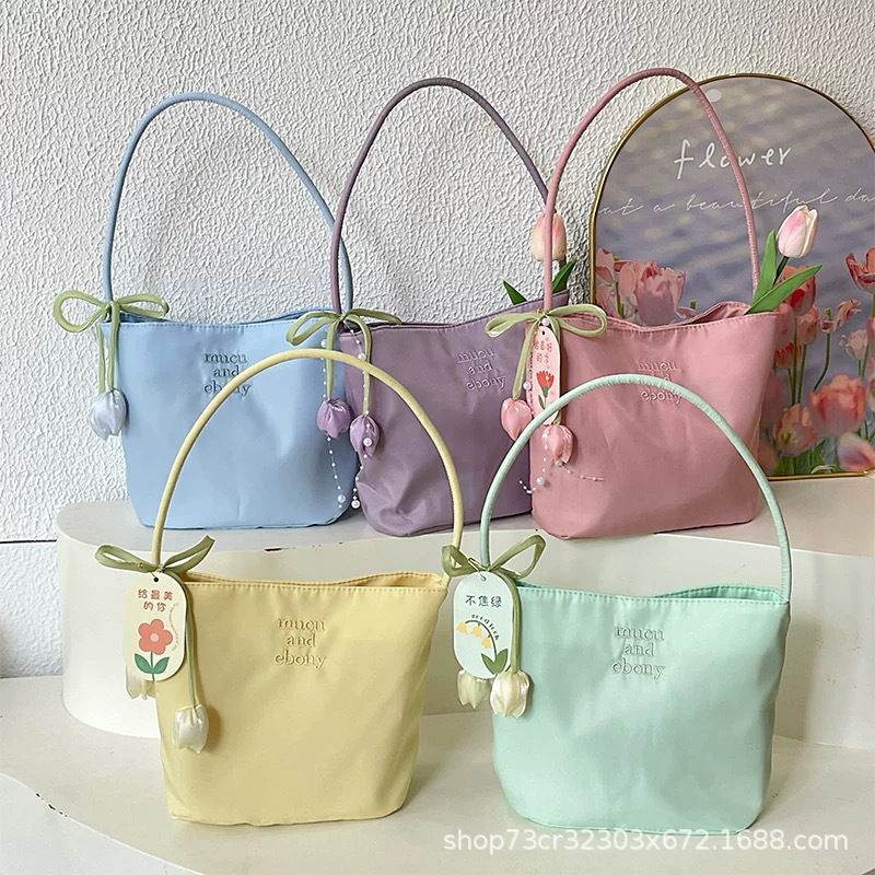 Handbags, Practical and Exquisite Small Gifts, Company Beauty Salon Opening Feedback Activities, Souvenirs for Customers and Gifts for Employees