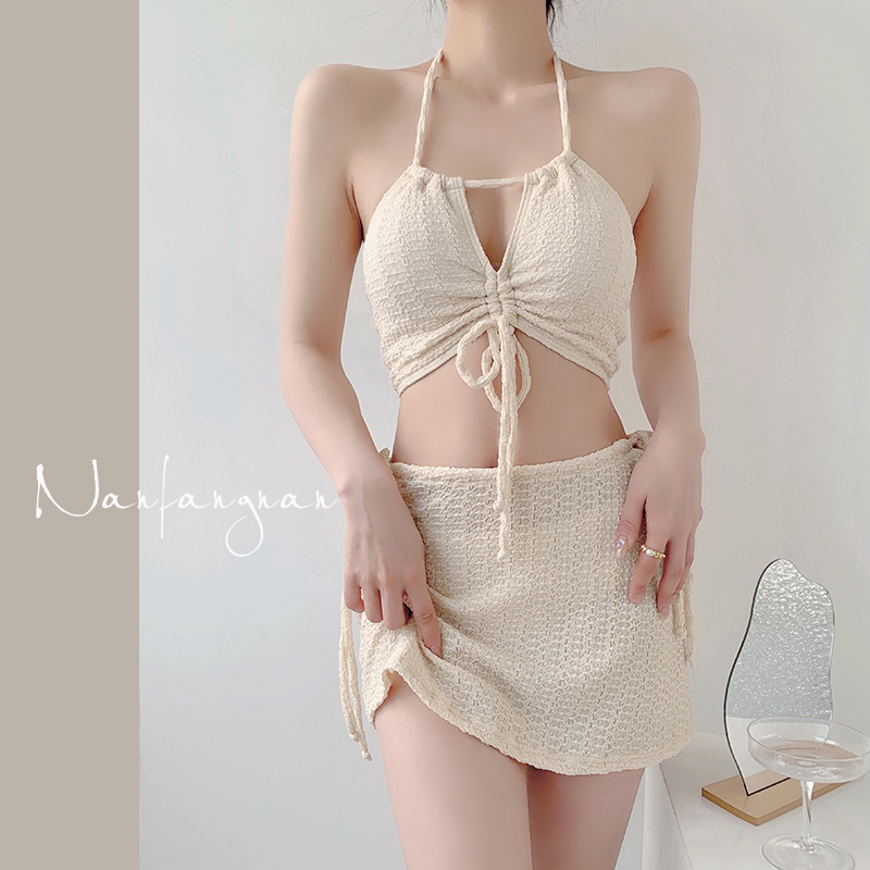 Bikini trajes de baño femeninos de tres piezas trajes de baño sexy rojo en línea de alta calidad de color sólido estiramiento de pecho inns trajes de baño de spa