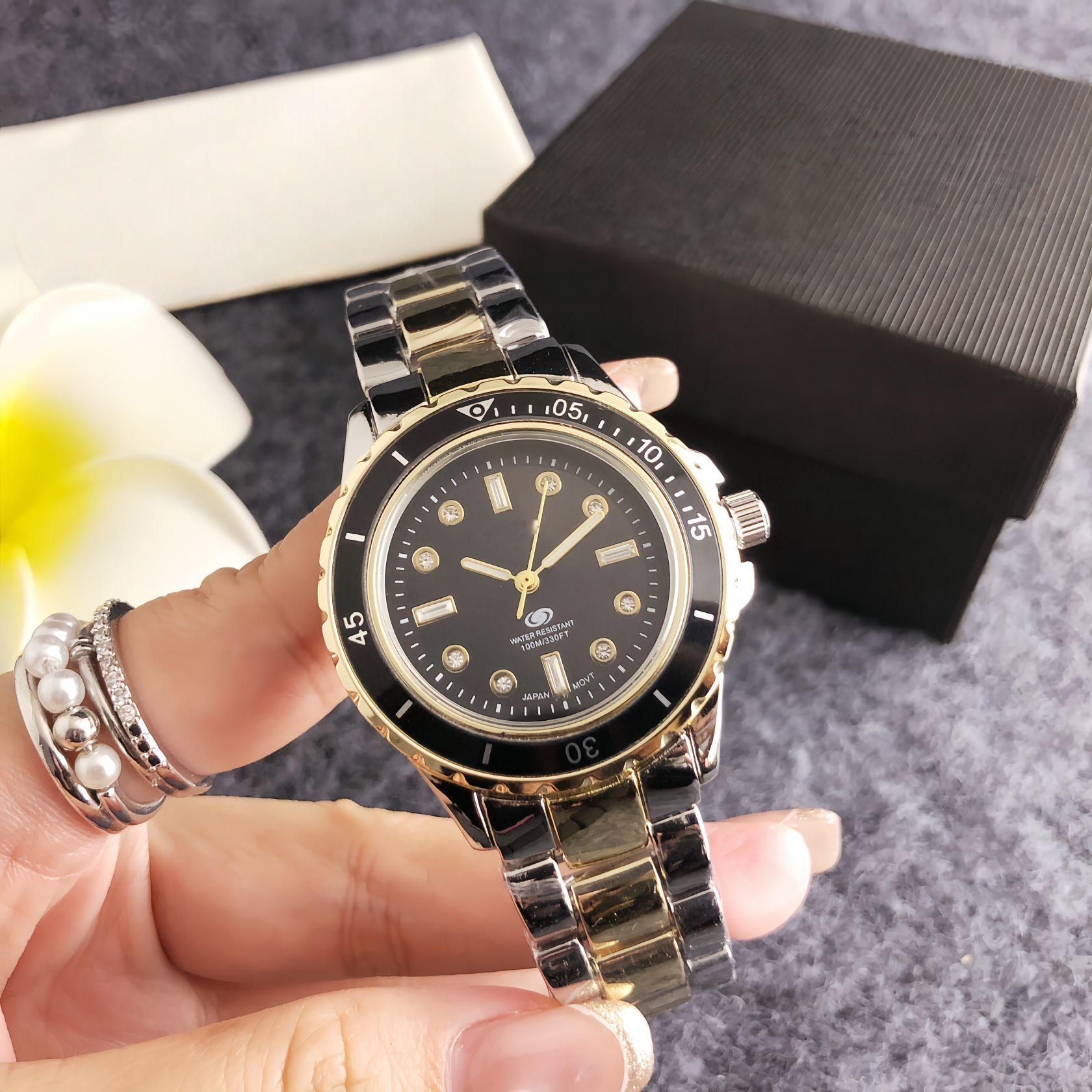 Sports Gold Diving Style Diamond Watch Steel Band Quartz Men's Watch Daily Wear Color Dial Accessories Watch