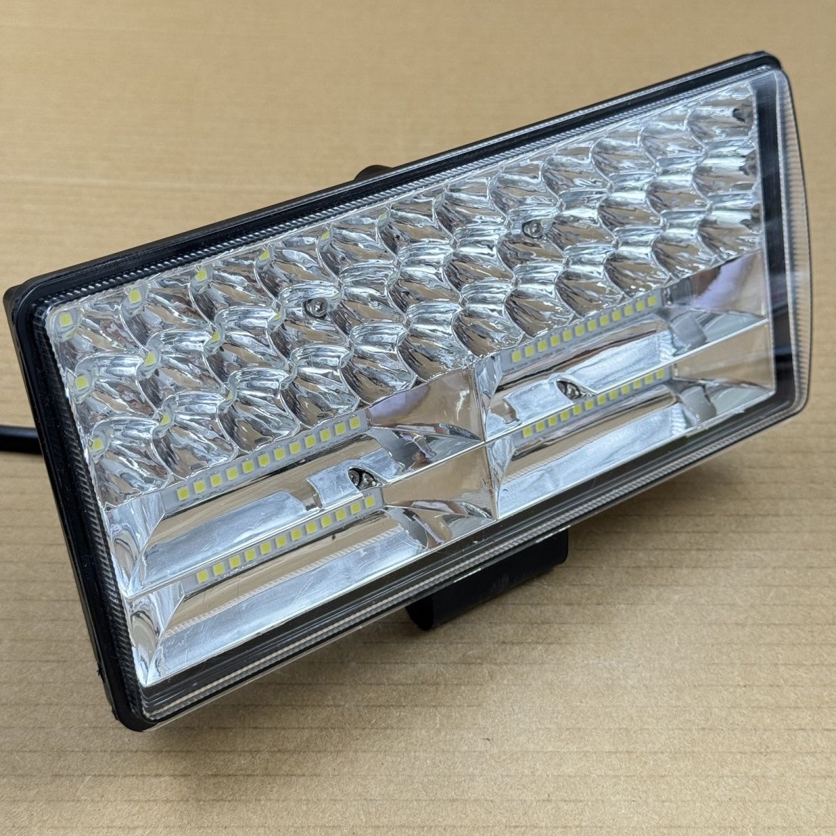 Aluminum Shell Led Spotlight Car Light Electric Vehicle Light 12V24V Truck Led Excavator Agricultural Vehicle Forklift Light Universal
