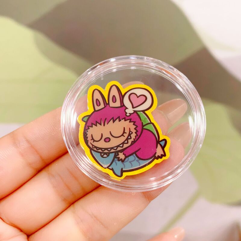 ラブブ labubu 携帯電話ステッカー 2mg 漫画かわいい新年幸運の色金フレーク水貝 999 純金卸売|undefined