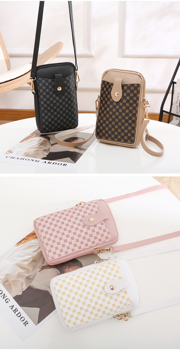 Women's Mini All Seasons Pu Leather Solid Color Vintage Style Square Zipper Phone Wallet display picture 5