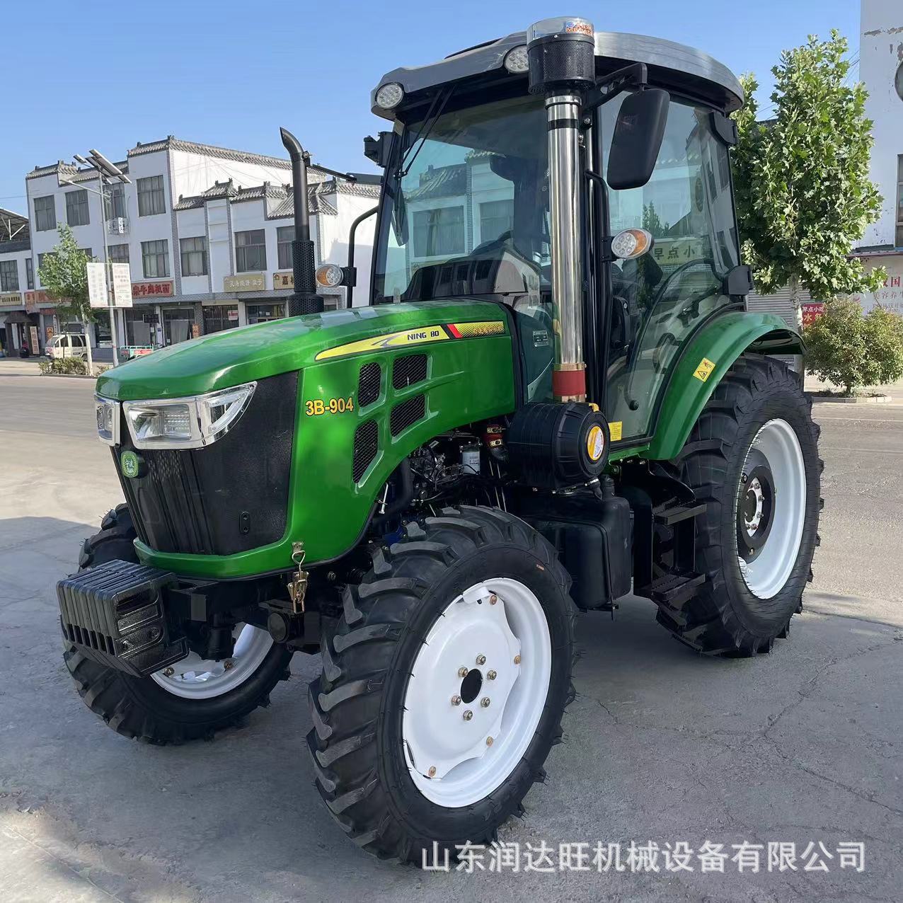 厂家销售耕田犁地LF904拖拉机 四缸变频高压共轨动力开沟播种机