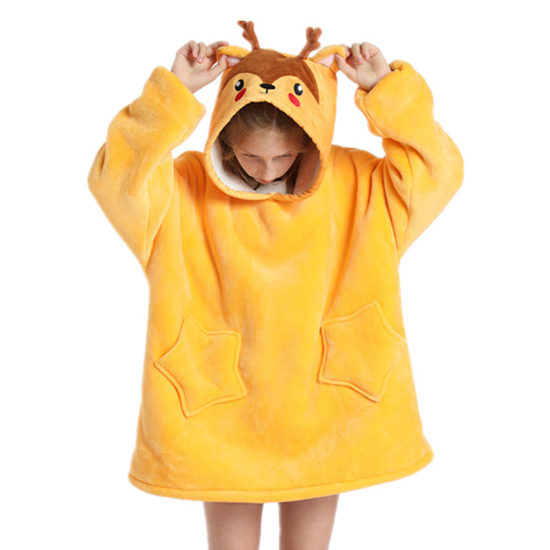 새끼 사슴 따뜻한 옷