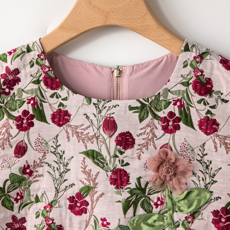 Design three dimensional fitted summer skirt with a round collar…