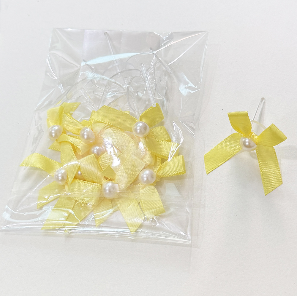 Plugin amarillo lazo de perlas