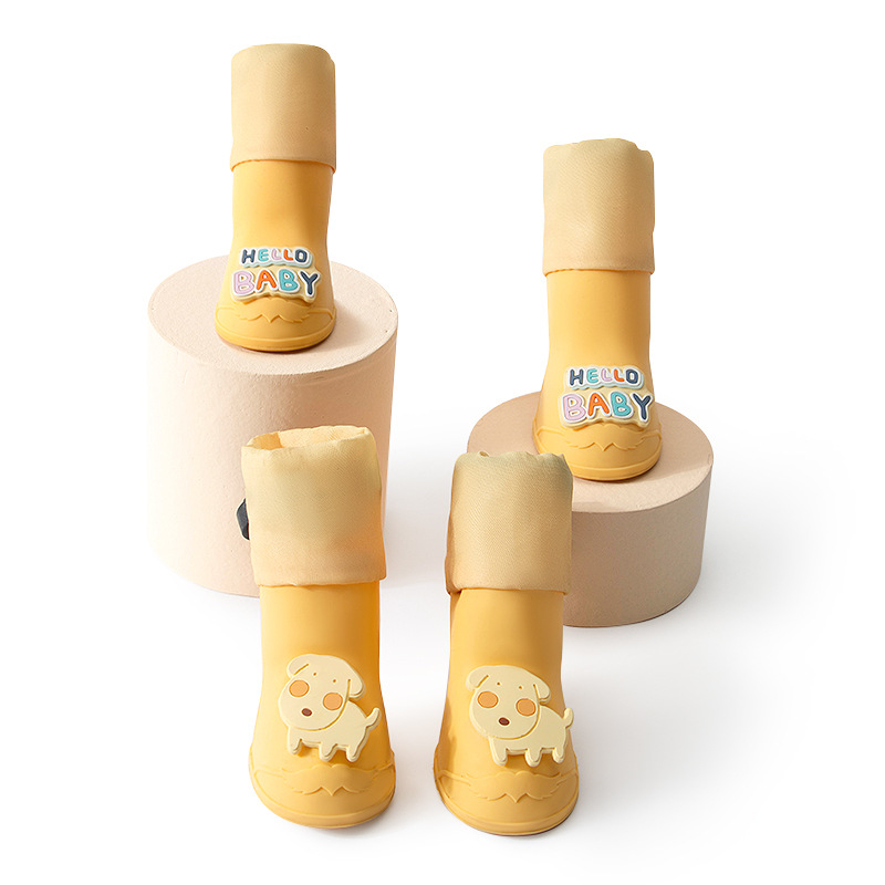 Botas de lluvia de silicona para mascotas de dibujos animados transfronterizos de alta calidad perro pequeño fuera antideslizante resistente al desgaste zapatos de perro impermeables cubierta de pie de peluche