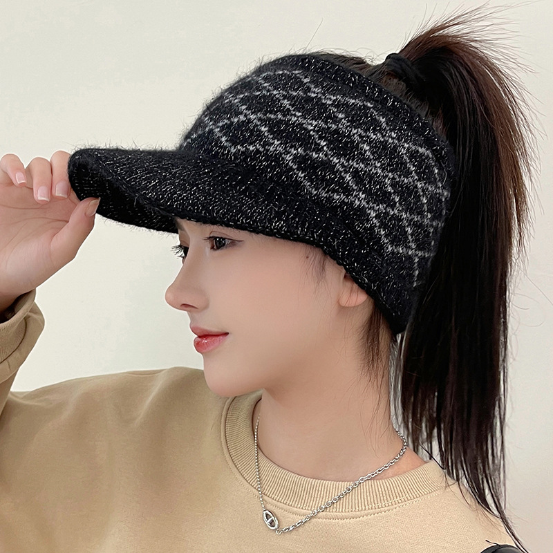 Women's Simple Plaid Small Warm Wool Hat - Image 8