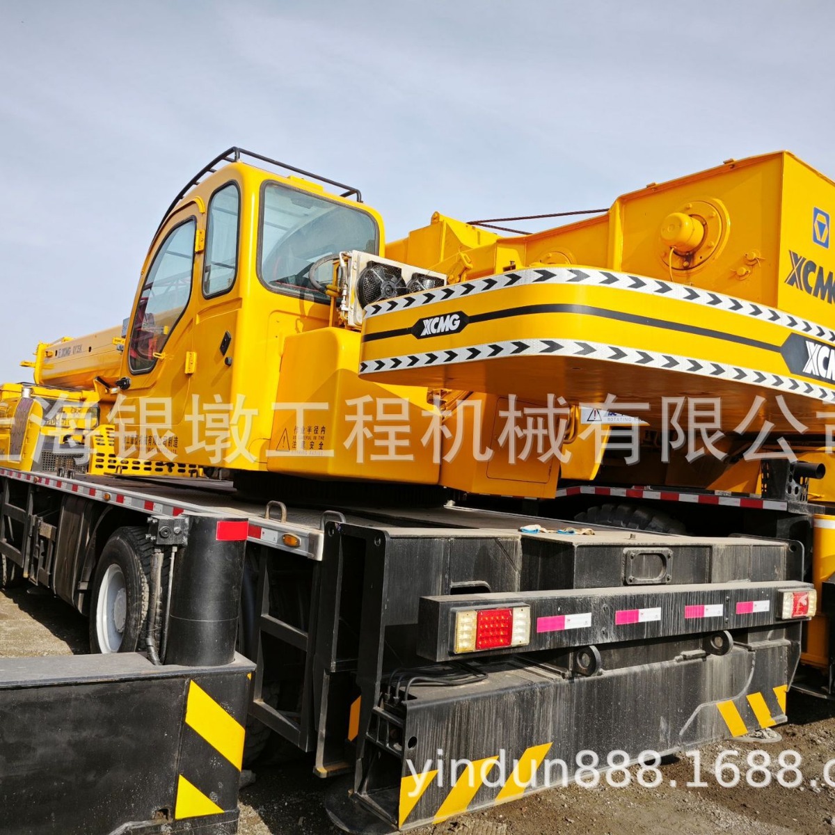 出售二手常年出口提供货代出口现货XCMG QY25K 汽车吊25吨起重机