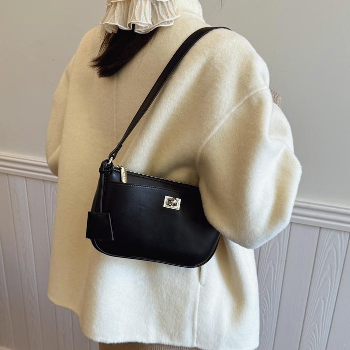 Popular bolso cuadrado ultrafuego para mujeres 2025 nueva moda simple bolso de brazo casual versátil bolso de hombro de alta calidad