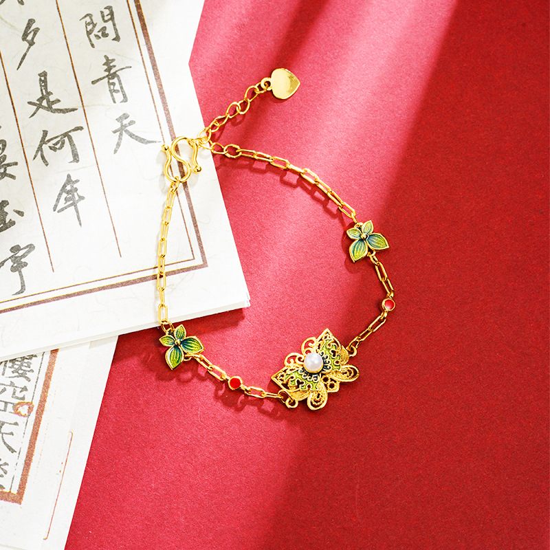 Nuevo chino vietnamita pulsera de oro de arena retro pulsera de mariposa hueca mujer lujo ligero joyas no desvanecidas al por mayor