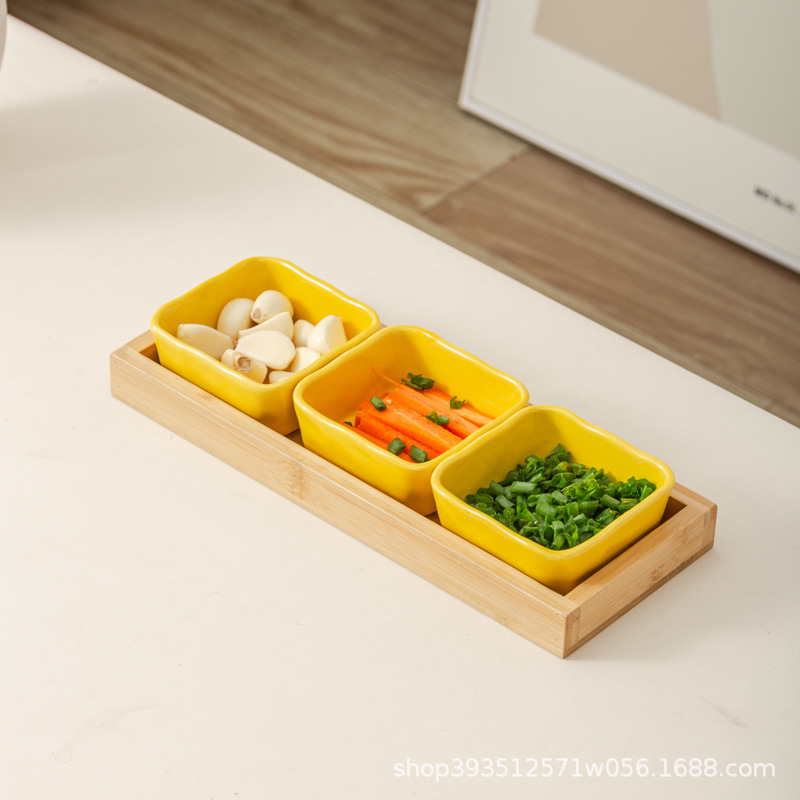 노란색 3 칸 로그 트레이