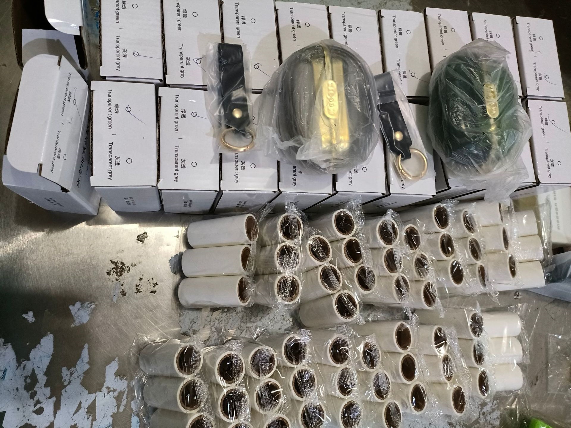 Sınır ötesi uzay alanı çift başlı çift yüzlü yapışkan tüy temizleyici taşınabilir tüy kazıyıcı sökülebilir rulo tipi elbise ve yorgan yapışkan tüy temizleyici