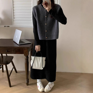 Korean Style Round Neck Solid Color Knitted Vest Women's Stacked Autumn and Winter New Single-breasted Loose Outer Sleeveless Sweater Cardigan