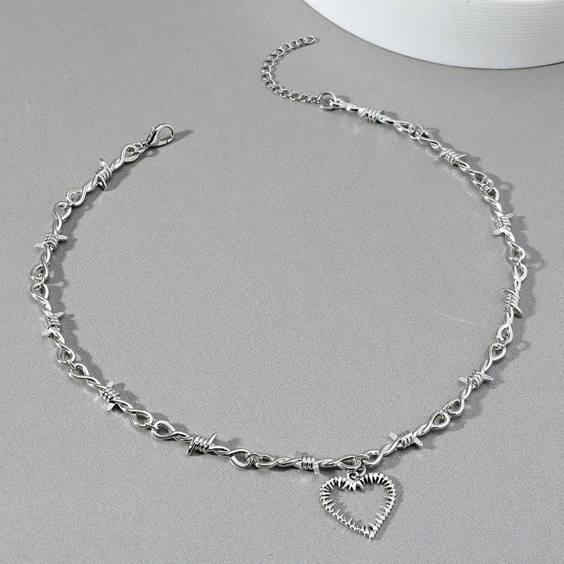 Heart Shape Pattern Unisex Gender Plating Design Fashion Heart Shape Alloy Plating Unisex Pendant Necklace