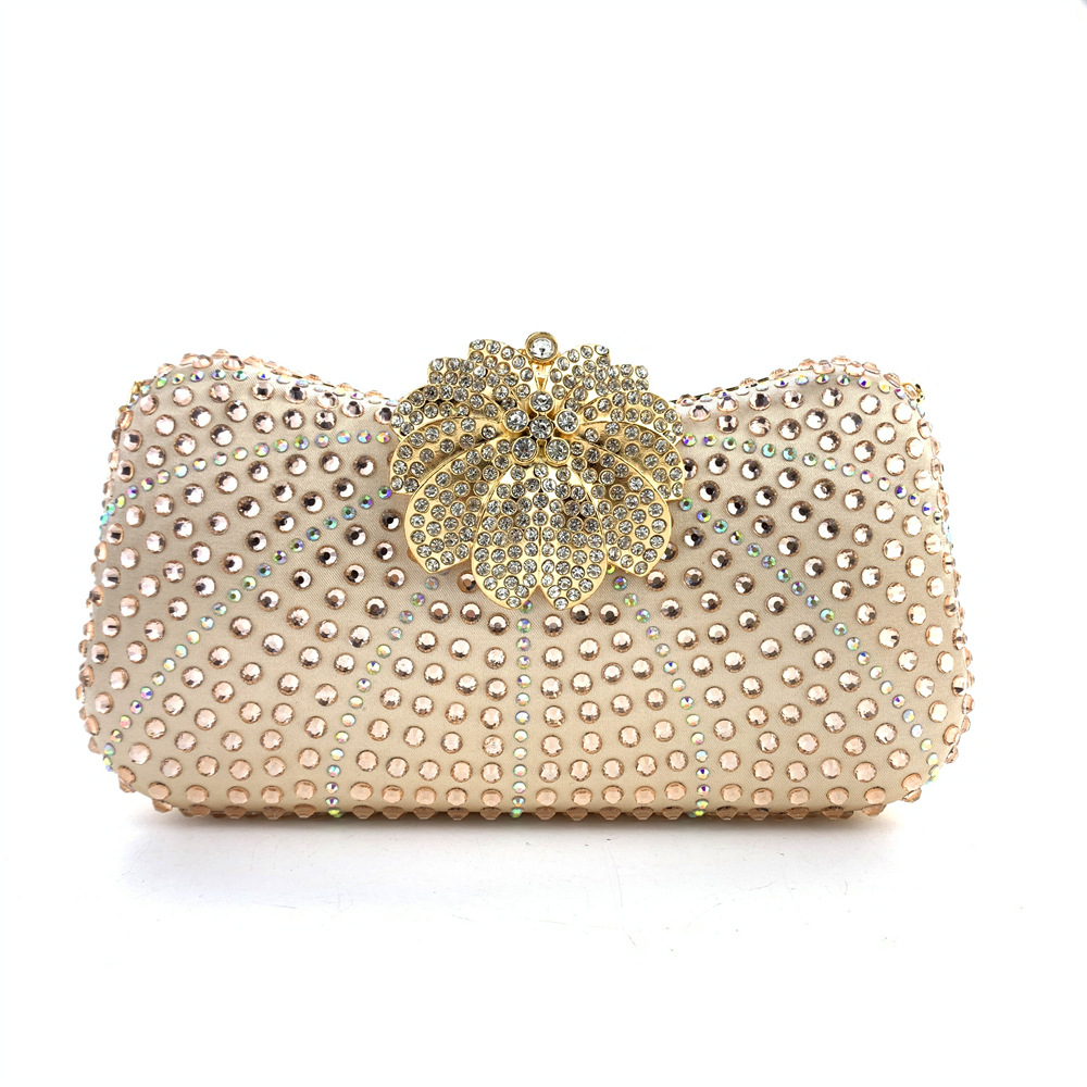 420g Weight Polyester Lining Material Lock clasp Closure Type Chain Strap Type Crossbody Bag, Evening Bag Bags Type Party Occasion Polyester Material Flower Pattern All Seasons Season Women's Gender Diamond Design Elegant Style Shell Shape Gold, Silver, Black Color Gold Silver Black Polyester Flower Shell Evening Bags 1