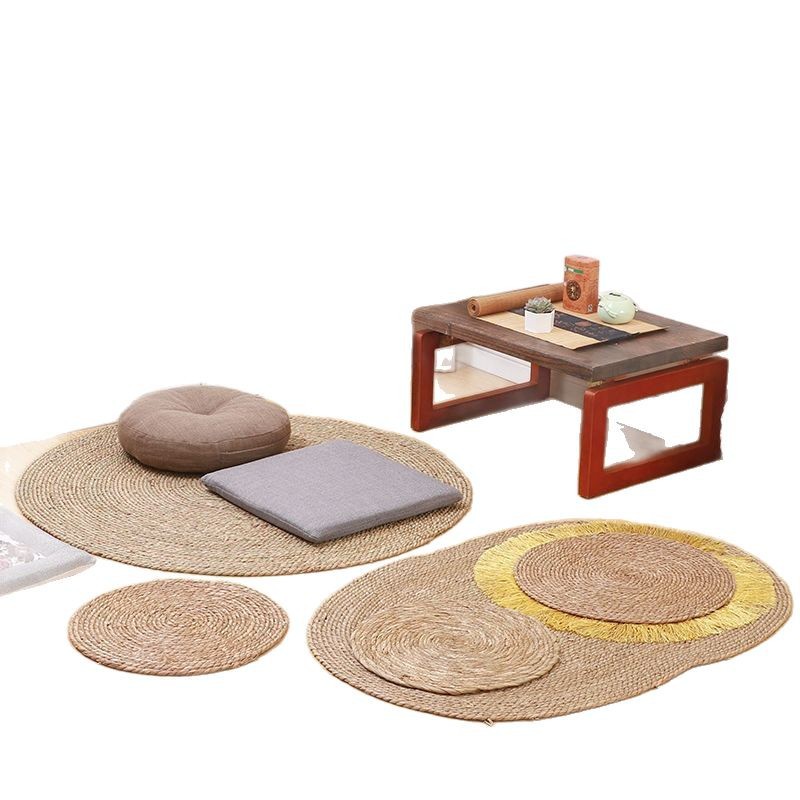 Cojín de paja de futón hecho a mano sobre el suelo, ventana salediza de tatami para el hogar, ceremonia del té, almohadilla de meditación de adoración gruesa, ronda de estilo japonés
