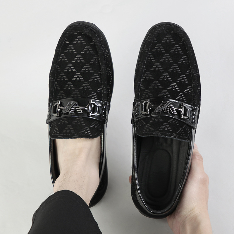 Nuevos zapatos de conducción jóvenes de moda en relieve de piel de vaca de gamuza para hombre zapatos de cuero genuino de una sola capa zapatos de superficie suave de fondo suave para hombre