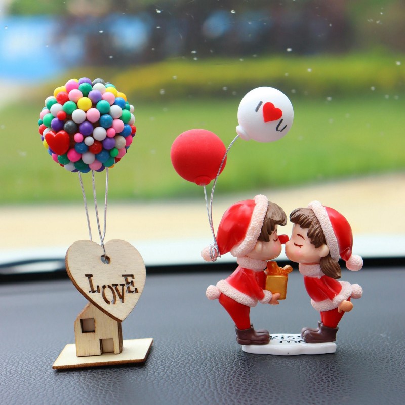 新款圣诞情侣汽车摆件卡通可爱情侣公仔车载显示屏中控台摆件装饰