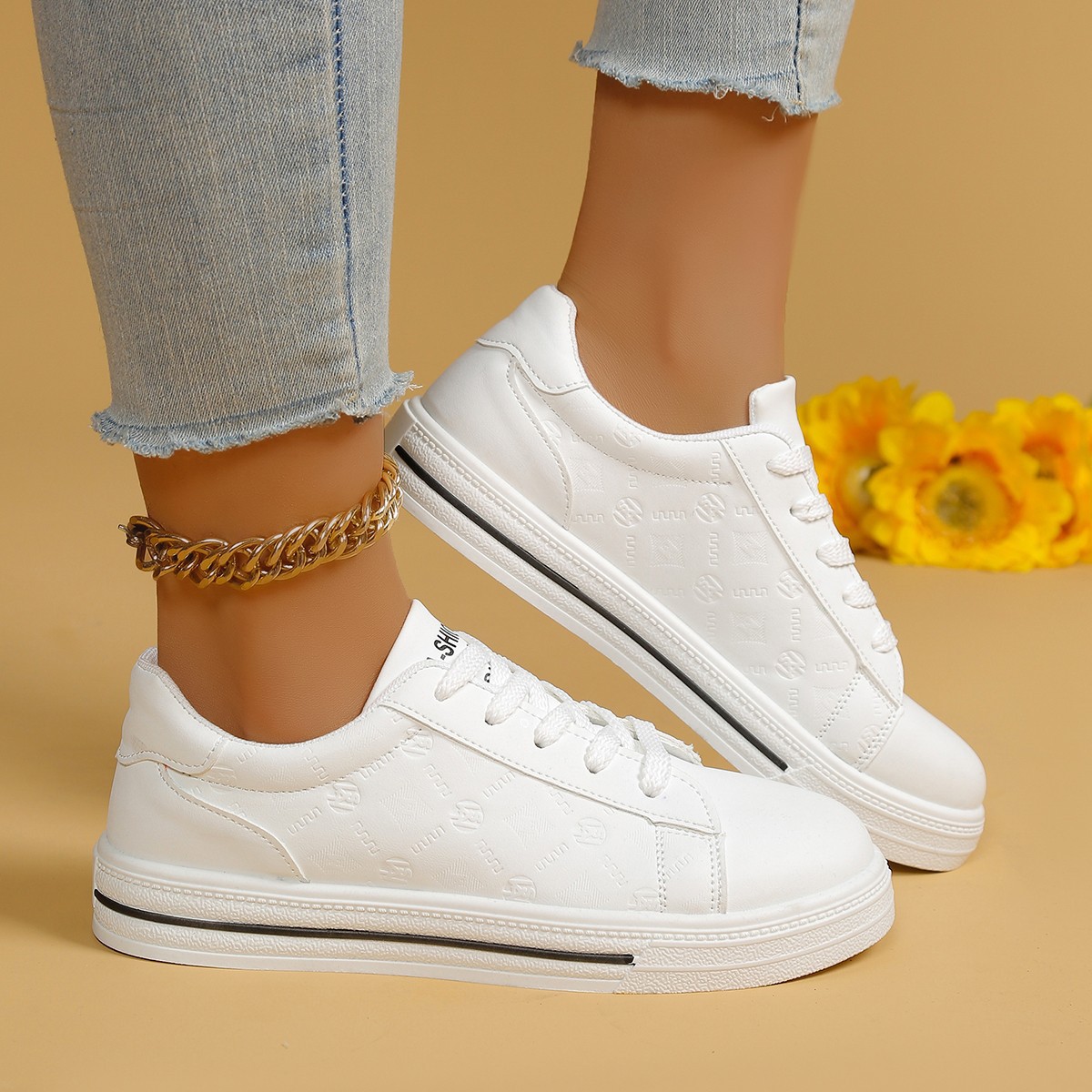 Zapatos blancos de todo fósforo mujer 2025 primavera nuevo estudiante color sólido zapatos casuales zapatillas de deporte zapatos deportivos bajos tendencia ultraligera