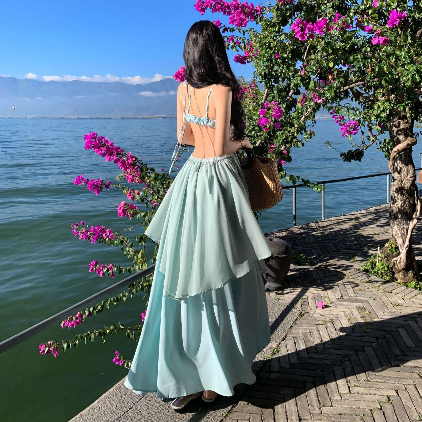 리얼 샷 민트 그린 홀리데이 스타일 페어리 슬링 원피스 아름다운 목 해변 백리스 롱 원피스 섹시한 섬 원피스