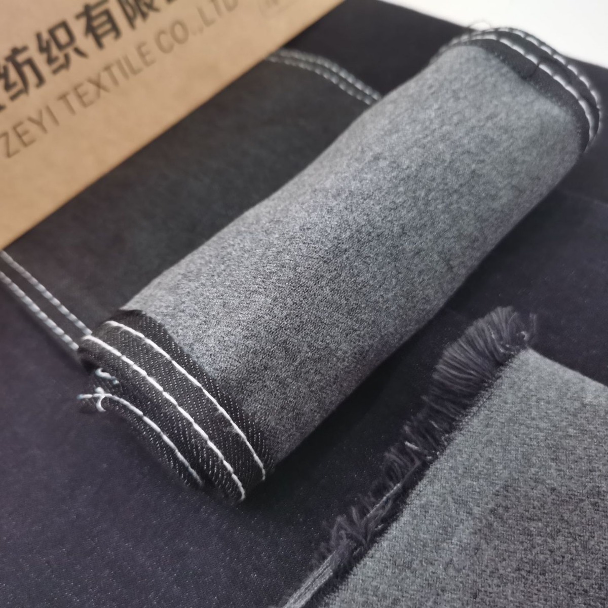 牛仔布厂家 棉氨弹力 复合加绒抓毛抓剪羊毛绒牛仔布料面料