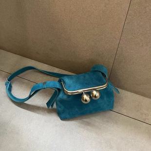 �n���¿�ֱ�����{��ϣ��ͬ��߼���С���μ�ڽ��б���nϵС���