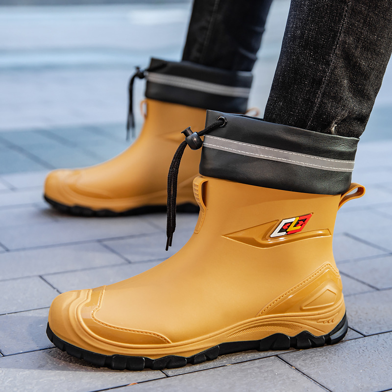 Nuevas botas de lluvia, zapatos de goma de trabajo impermeables y antideslizantes para hombres, jinete de pesca de suela blanda resistente al desgaste más botas de lluvia de terciopelo, zapatos de agua para hombres