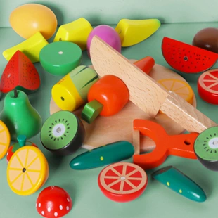 Деревянный игровой набор с фруктами и овощами для ролевых игр 3–6 лет