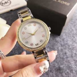 手表 男士外贸爆品设计感潮流手表一件代发女表镶钻户外运动手表