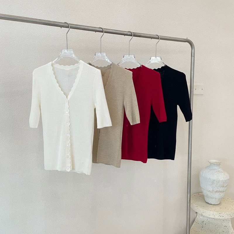 100% Wool 18-Gauge Ultra-Fine Knit Xiaohuo French Lace V-Neck Mid-Sleeve Cardigan High-End Commuter Knit Top