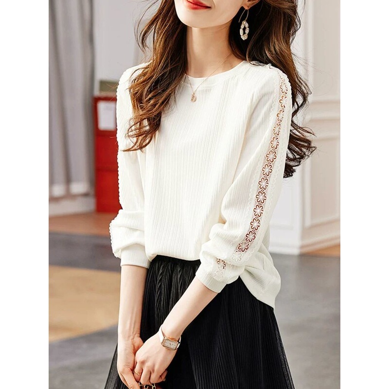 Round Neck Cut Out Long-Sleeved T-Shirt for Women, Spring and Autumn 2026 New Autumn Style Loose Women's Shirt, Chiffon Slimming Top