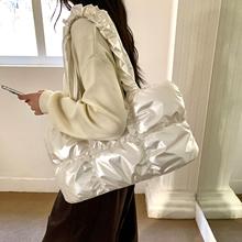 �¿��n����ܽ녶����Ů�r�и������ذ�������Ů��ɫ�μ�ͨ�ڰ�Ů