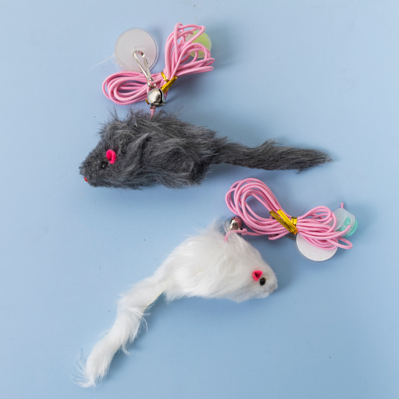 猫のおもちゃは猫のひもをからかって猫の棒を掛けます。|undefined