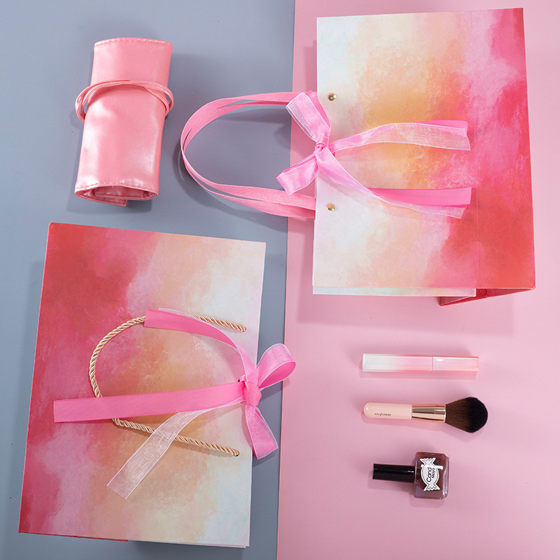 Oil painting style gift bag, fashionable and simple jewelry, cosmetics and beauty store packaging paper bag, clothing handbag