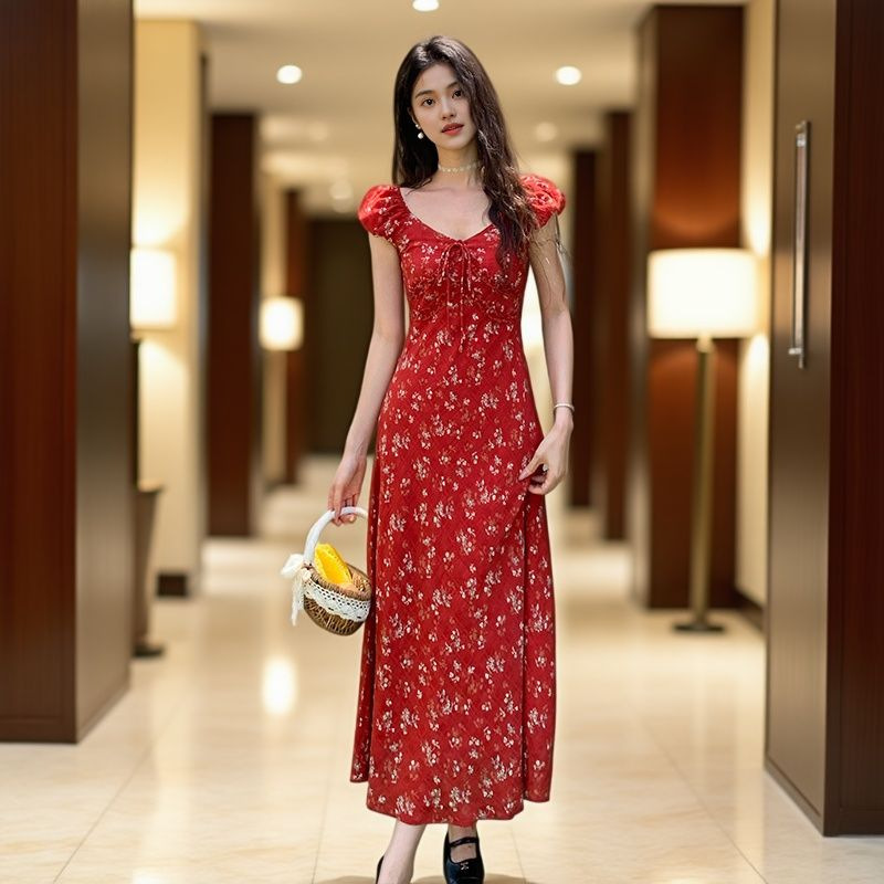 法式泡泡袖V领碎花连衣裙女夏季收腰显瘦高级感度假风气质长裙|undefined