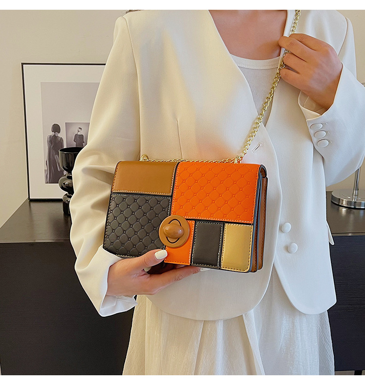 Piccola borsa a tracolla quadrata con catena borsa elegante_voghion.com